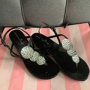 Womens MontegoBayClub Black Patent Leather Sandals